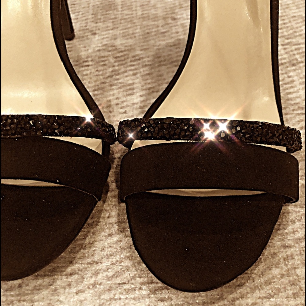 Black Nine West heels (size 7.5)